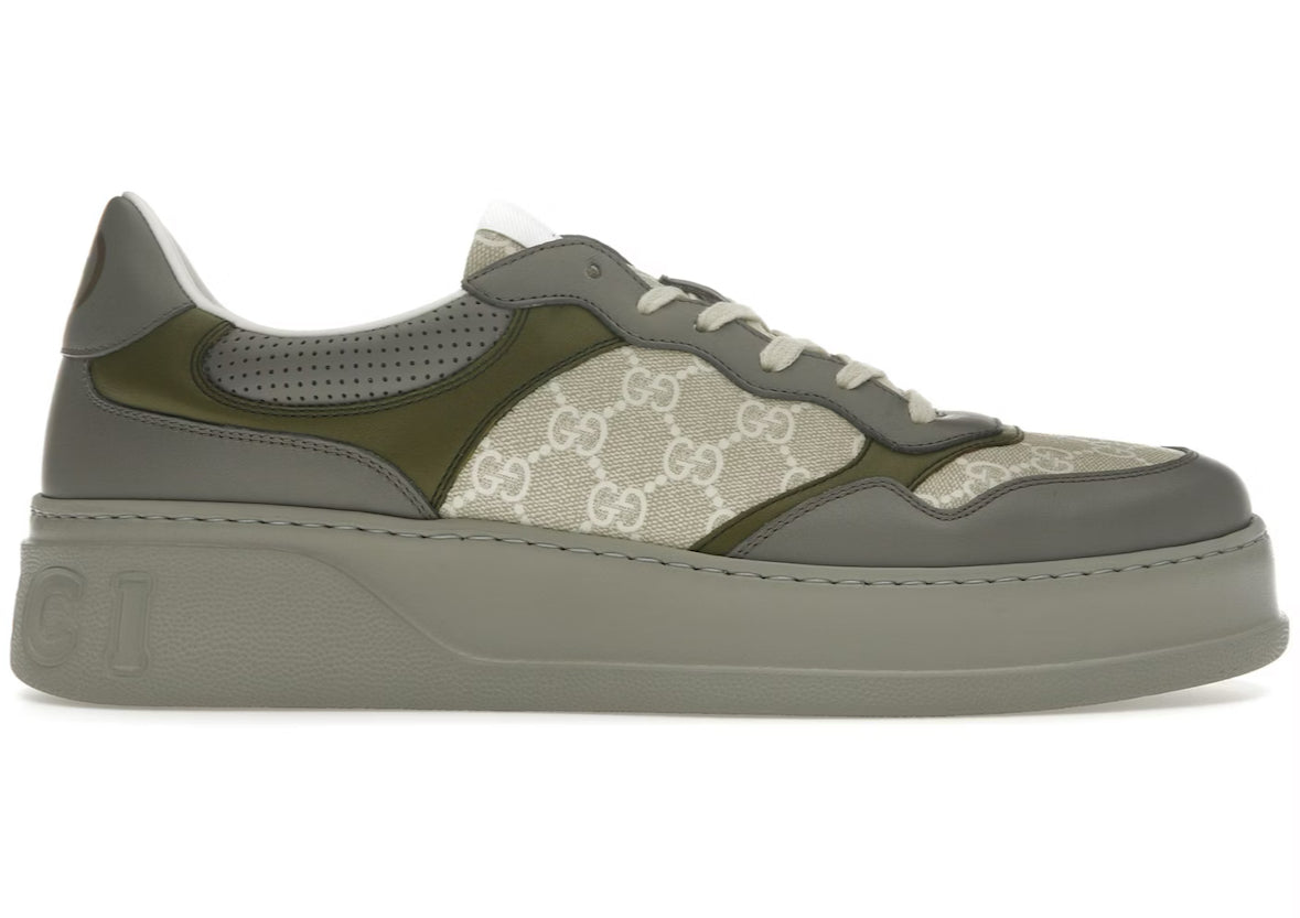A Gucci sneakers