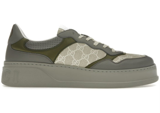 A Gucci sneakers