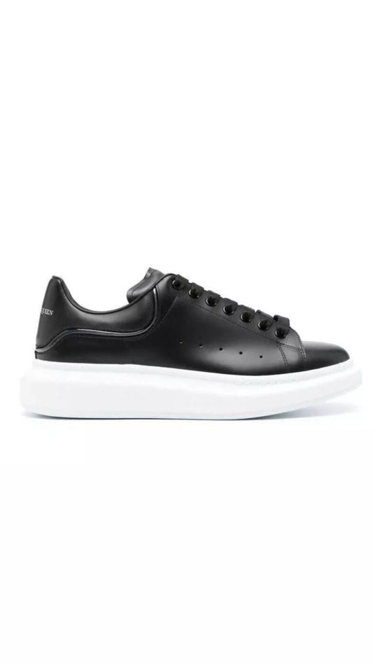 A Alexander Mcqueen sneakers